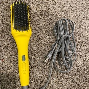 Dry at straightening brush